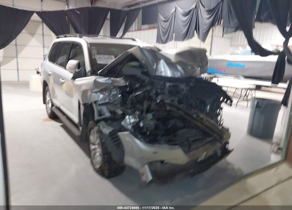 2017 CRUISER TOYOTA LAND  V8 VIN: JTMCY7AJ4H4059756