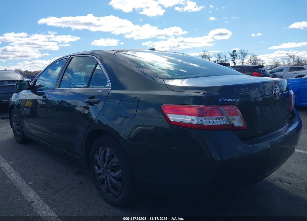 2011 TOYOTA CAMRY LE VIN: 4T1BF3EK2BU596111