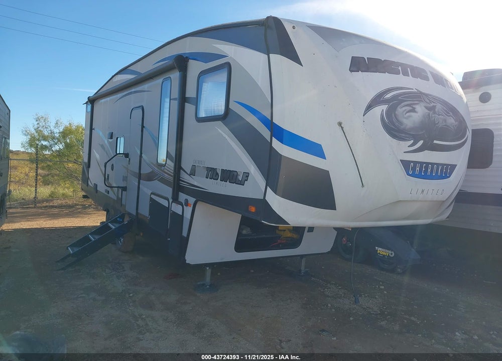 2018 FOREST RIVER CHEROKEE 265DBH8 VIN: 5ZT3CKSB7J2701119