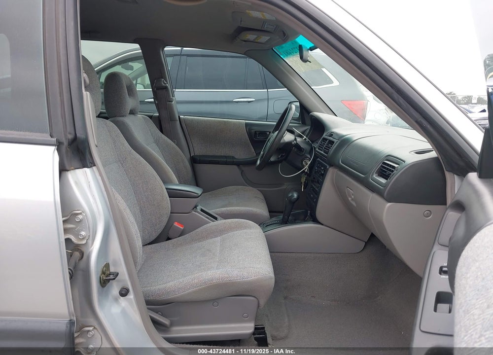 2002 SUBARU FORESTER L VIN: JF1SF63592H750556