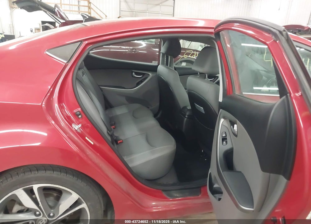 2015 HYUNDAI ELANTRA LIMITED VIN: KMHDH4AE6FU327530
