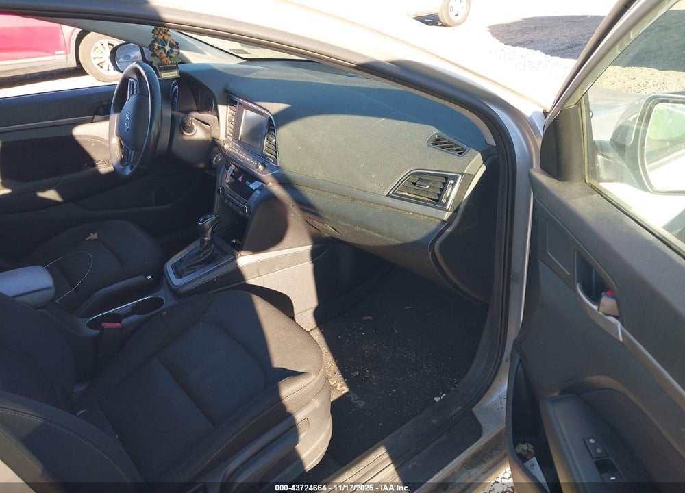 2018 HYUNDAI ELANTRA VALUE EDITION VIN: 5NPD84LF1JH222312
