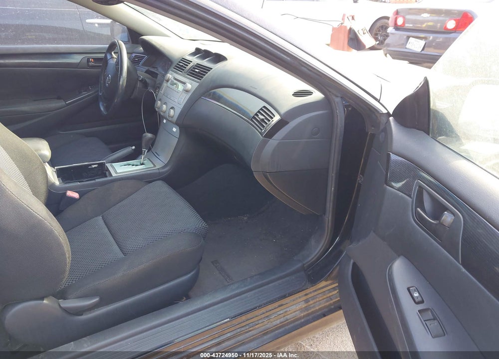 2005 TOYOTA CAMRY SOLARA SE SPORT VIN: 4T1CE38PX5U966370