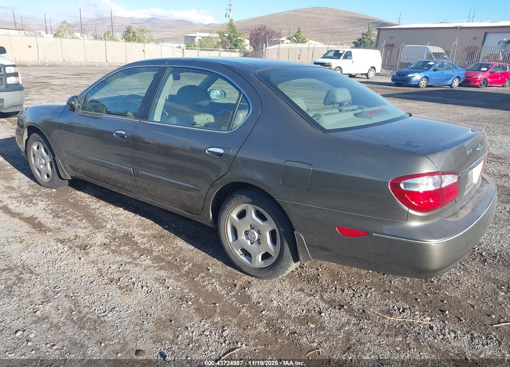 2001 INFINITI I30 LUXURY VIN: JNKCA31A71T019534