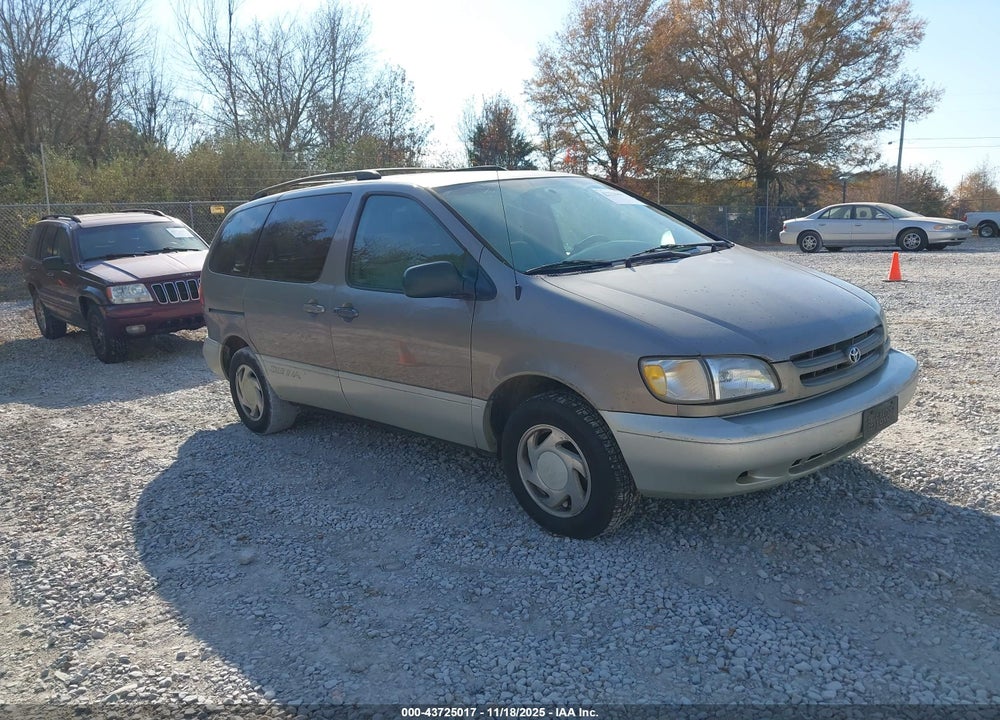 1999 TOYOTA SIENNA XLE VIN: 4T3ZF13C2XU153826