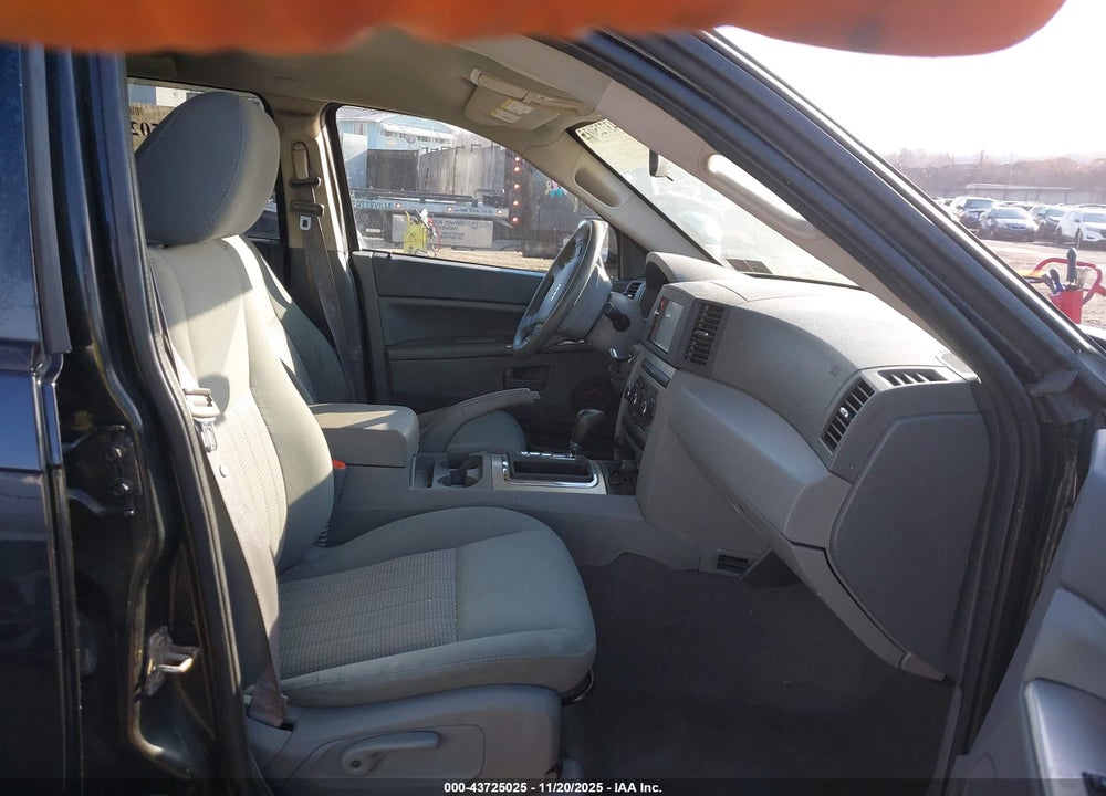 2007 JEEP GRAND CHEROKEE VIN: 1J8GR48K57C555724