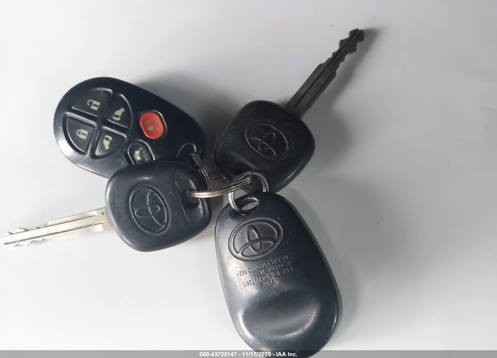 2009 TOYOTA SIENNA XLE VIN: 5TDZK22C19S237823