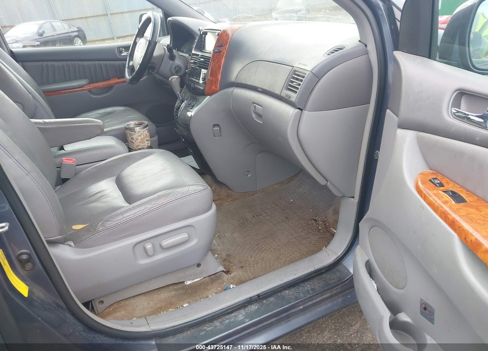 2009 TOYOTA SIENNA XLE VIN: 5TDZK22C19S237823