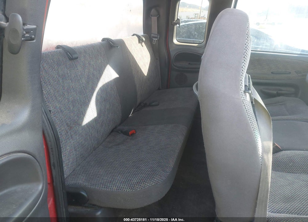 2001 DODGE RAM 1500 ST VIN: 3B7HC13Y71M552529