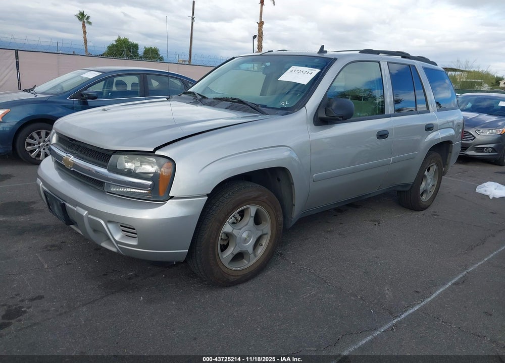2007 CHEVROLET TRAILBLAZER LS VIN: 1GNDS13S272120662