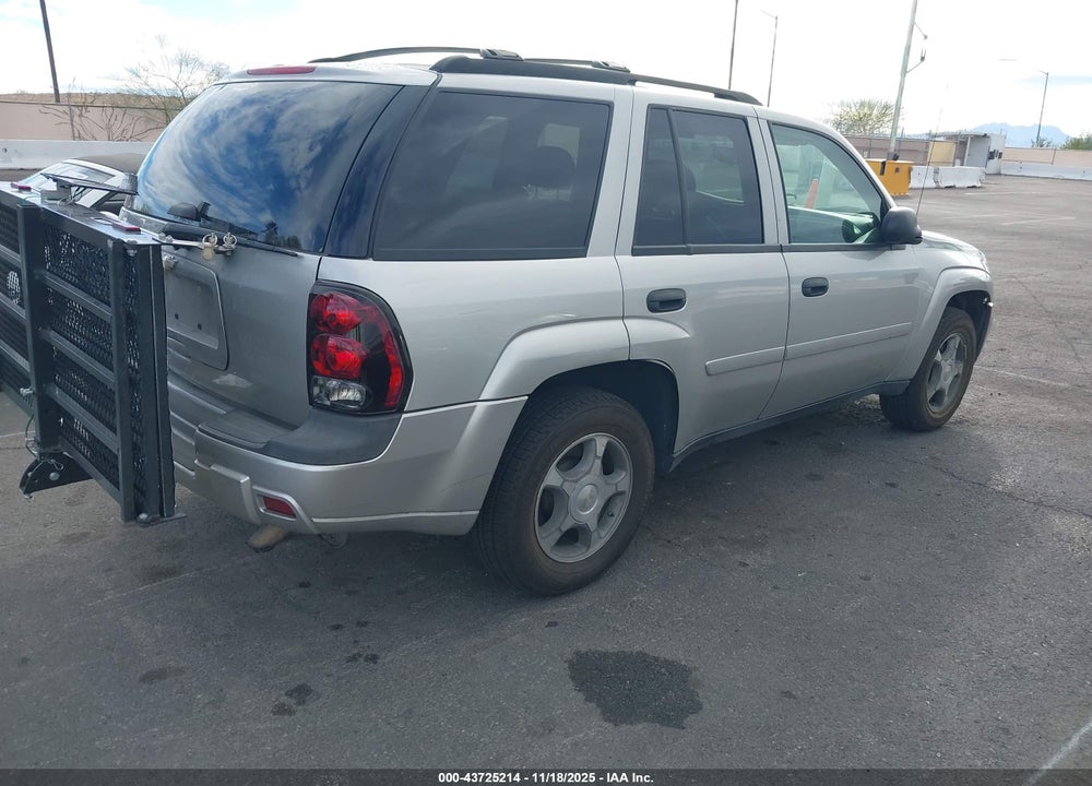 2007 CHEVROLET TRAILBLAZER LS VIN: 1GNDS13S272120662