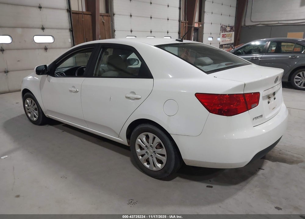 2010 KIA FORTE VIN: KNAFT4A2XA5089800