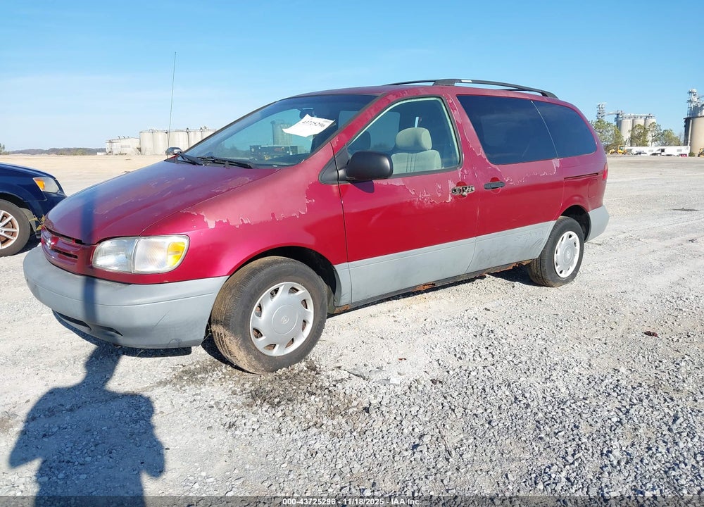 1998 TOYOTA SIENNA LE VIN: 4T3ZF13C9WU011746