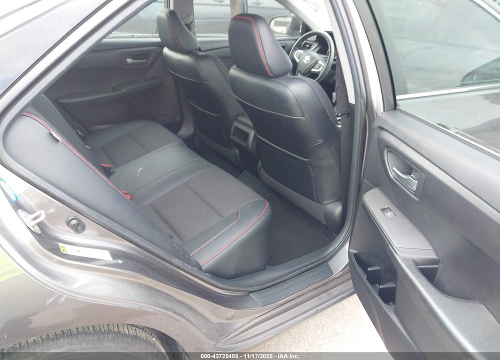 2017 TOYOTA CAMRY SE VIN: 4T1BF1FK4HU426392