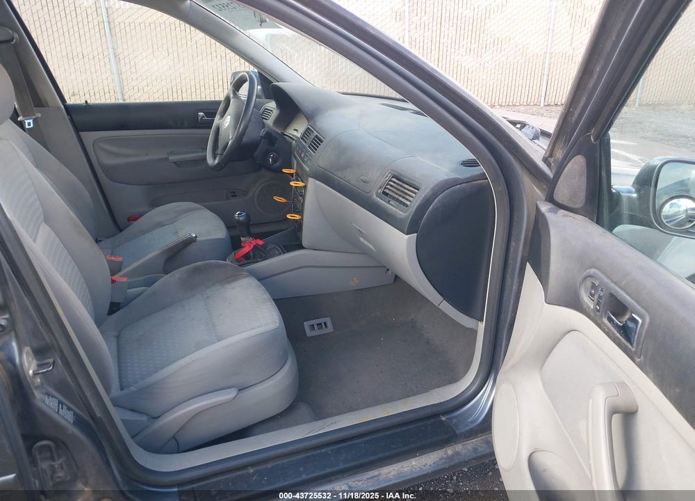 2003 VOLKSWAGEN JETTA GL TDI VIN: 3VWRP69MX3M181425