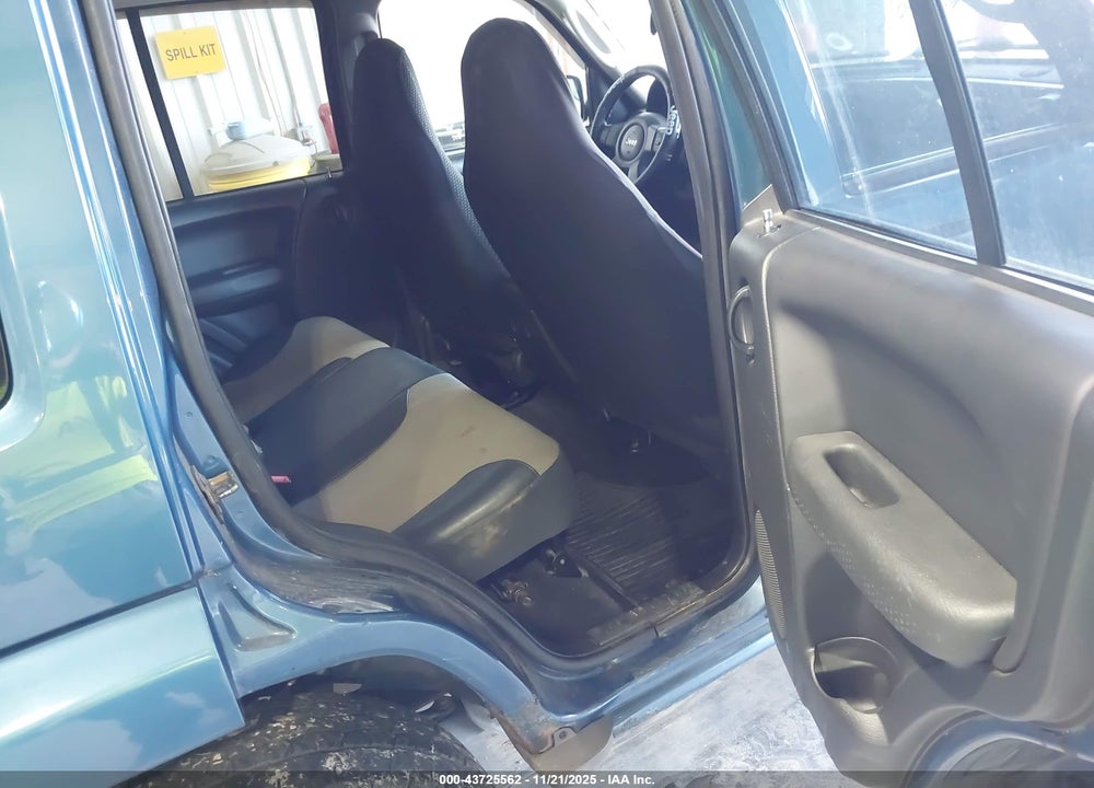 2004 JEEP LIBERTY SPORT VIN: 1J4GL48K04W278896