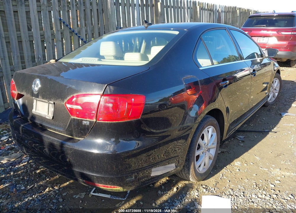2014 VOLKSWAGEN JETTA 1.8T SE VIN: 3VWD17AJ8EM384514