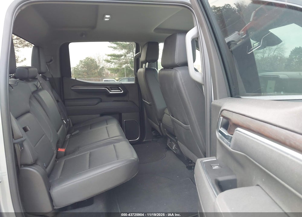 2025 GMC SIERRA 1500 2WD SHORT BOX SLT VIN: 1GTPHDED9SZ191166