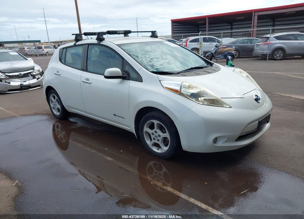 2014 NISSAN LEAF SV VIN: 1N4AZ0CP5EC334829