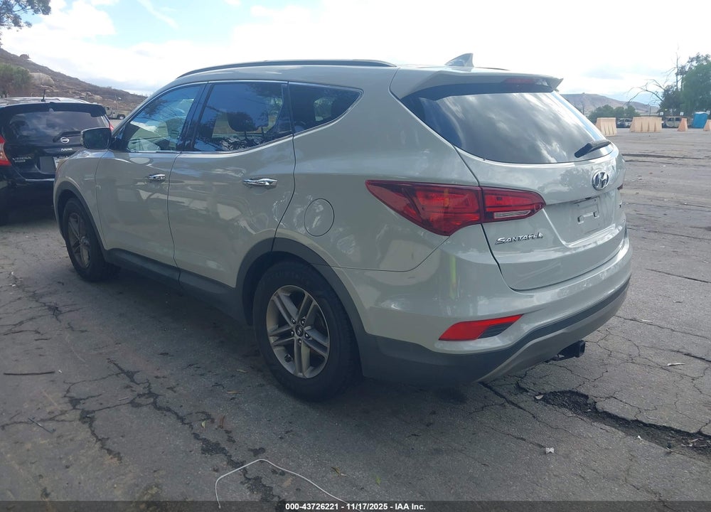2017 HYUNDAI SANTA FE VIN: 5NMZU3LB9HH007292