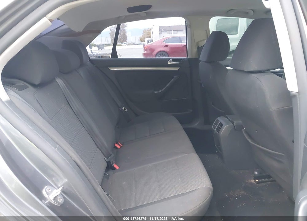 2010 VOLKSWAGEN JETTA S VIN: 3VWJZ7AJ2AM017355