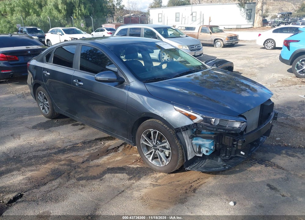 2024 KIA FORTE LXS VIN: 3KPF24AD2RE811347