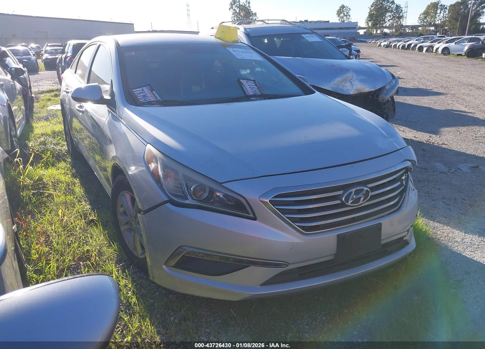 2015 HYUNDAI SONATA SE VIN: 5NPE24AF9FH163624