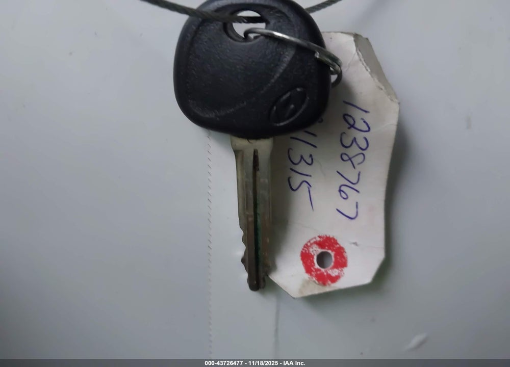 2013 HYUNDAI ELANTRA GLS VIN: KMHDH4AE8DU911473