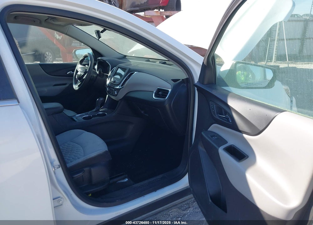 2019 CHEVROLET EQUINOX LT VIN: 3GNAXKEV4KS602290