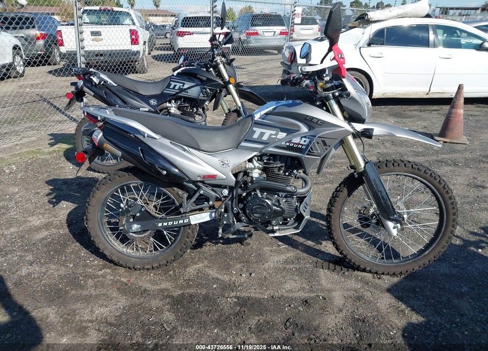 2021 CSC 250CC ENDURO VIN: LZSJCNTB6M1006406