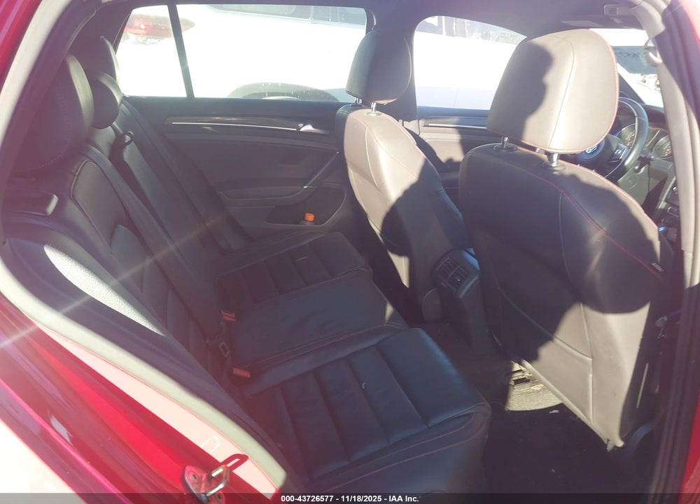 2015 VOLKSWAGEN GOLF VIN: 3VW4T7AU1FM002572