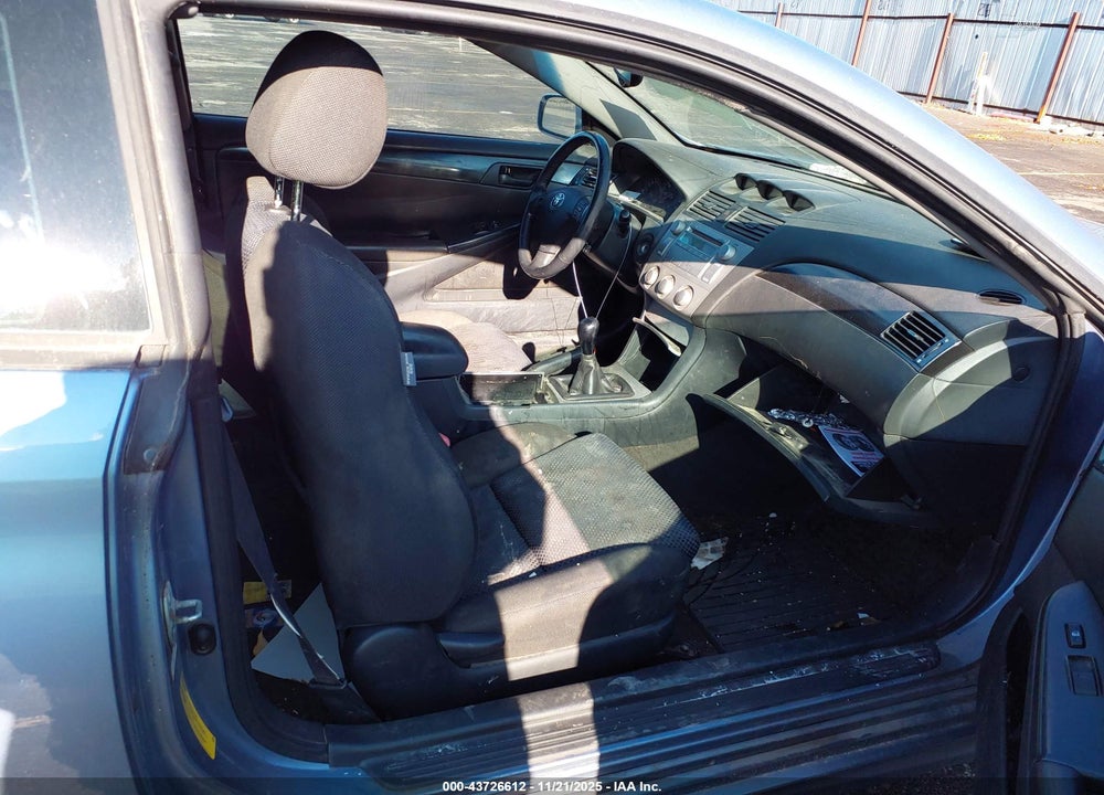 2004 TOYOTA CAMRY SOLARA SE SPORT VIN: 4T1CE38P24U777257