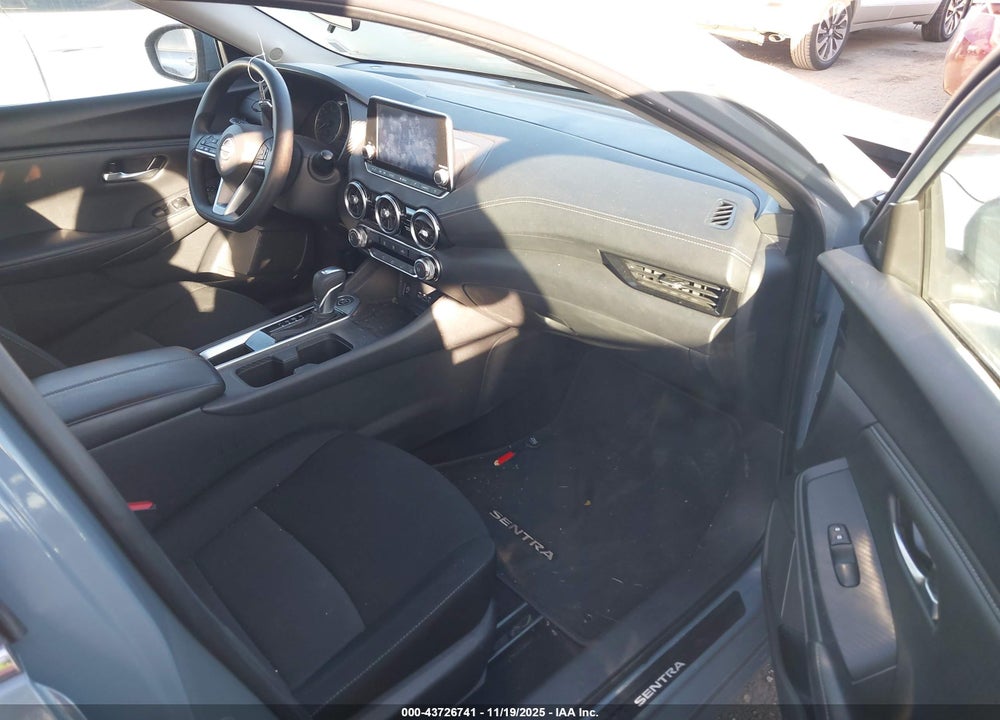 2024 NISSAN SENTRA SV XTRONIC CVT VIN: 3N1AB8CV0RY204890