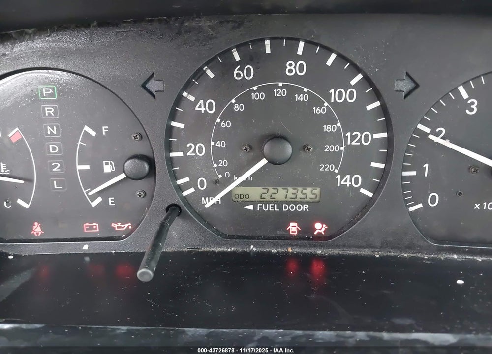 2001 TOYOTA CAMRY LE VIN: JT2BG22K310558143