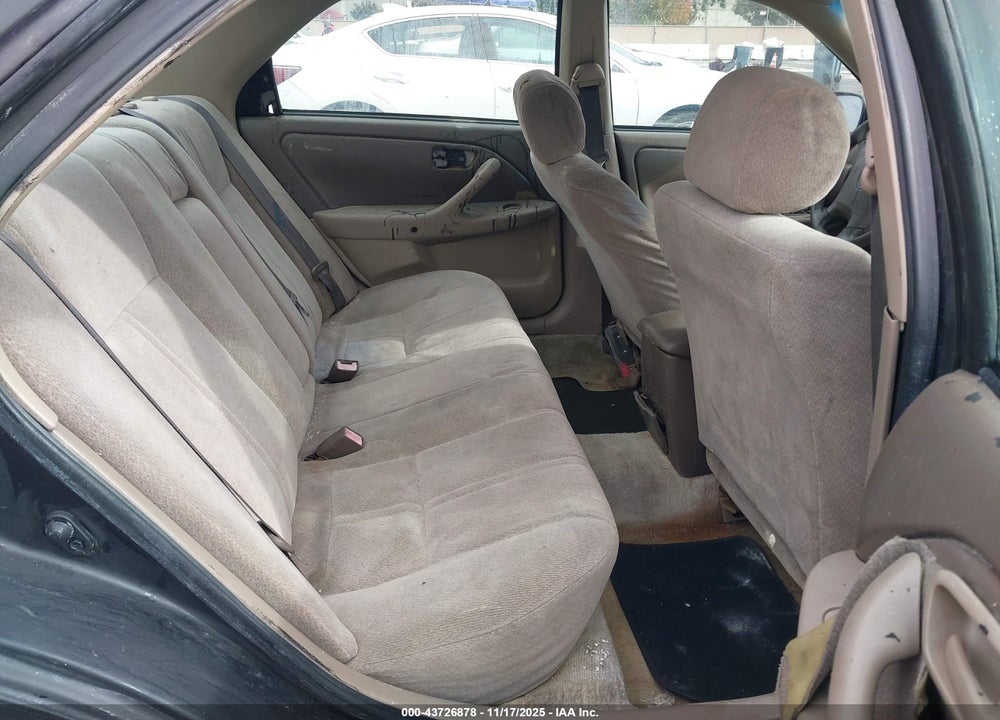 2001 TOYOTA CAMRY LE VIN: JT2BG22K310558143