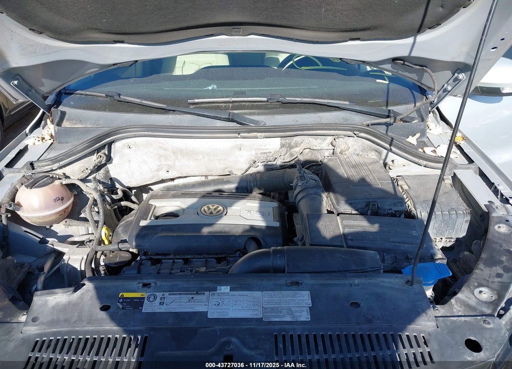2015 VOLKSWAGEN TIGUAN VIN: WVGBV7AX1FW604950