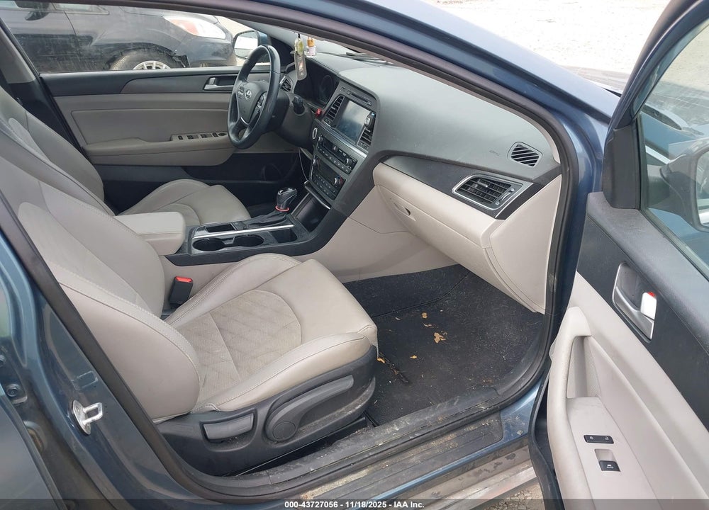 2016 HYUNDAI SONATA SPORT VIN: 5NPE34AF8GH322597