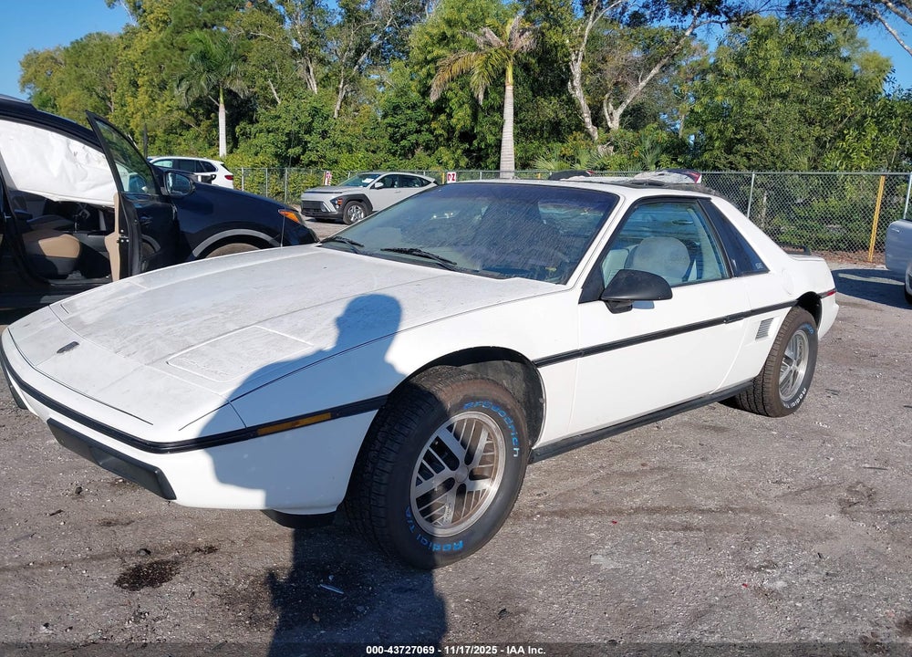 1984 PONTIAC FIERO SE VIN: 1G2AF37R5EP250197