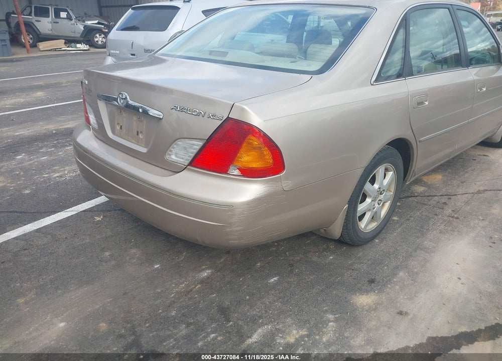 2002 TOYOTA AVALON XLS VIN: 4T1BF28B72U205878