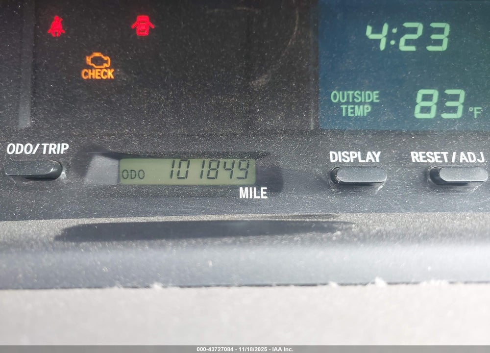 2002 TOYOTA AVALON XLS VIN: 4T1BF28B72U205878