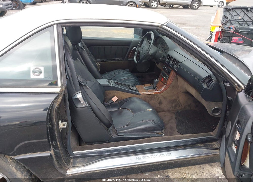 1991 MERCEDES-BENZ 500 SL VIN: WDBFA66E2MF022631