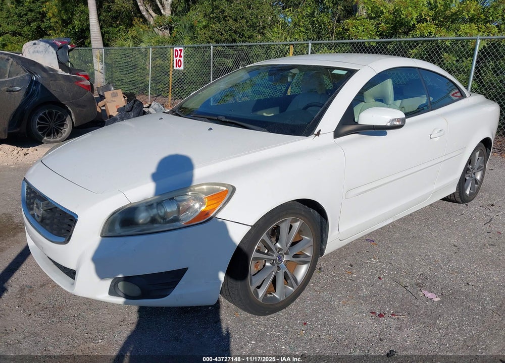 2011 VOLVO C70 VIN: YV1672MC4BJ109770