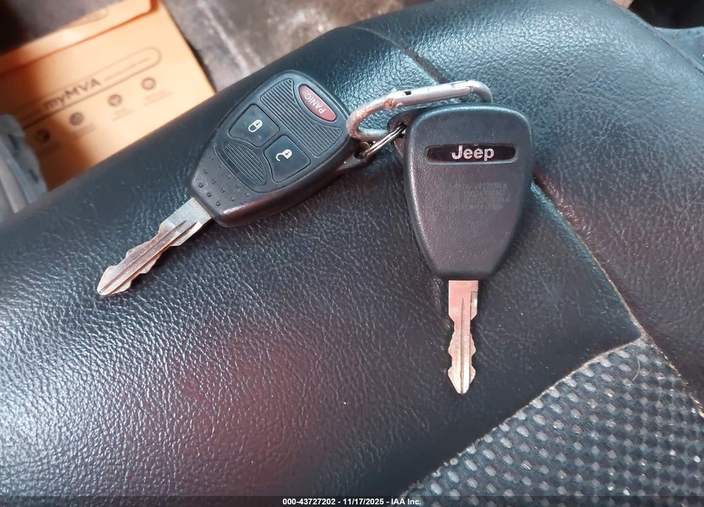 2017 JEEP COMPASS SPORT SE FWD VIN: 1C4NJCBA1HD166235