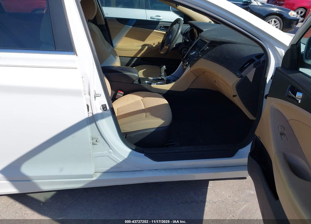 2011 HYUNDAI SONATA VIN: 5NPEB4AC8BH078046