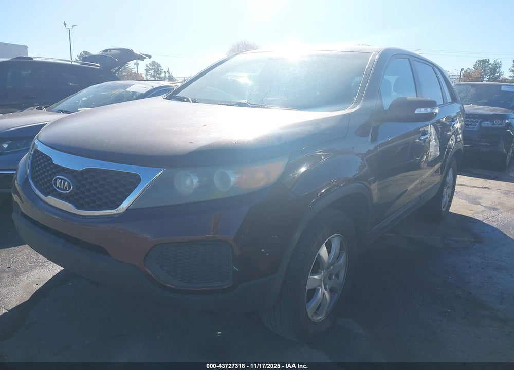 2011 KIA SORENTO LX VIN: 5XYKT3A17BG125924