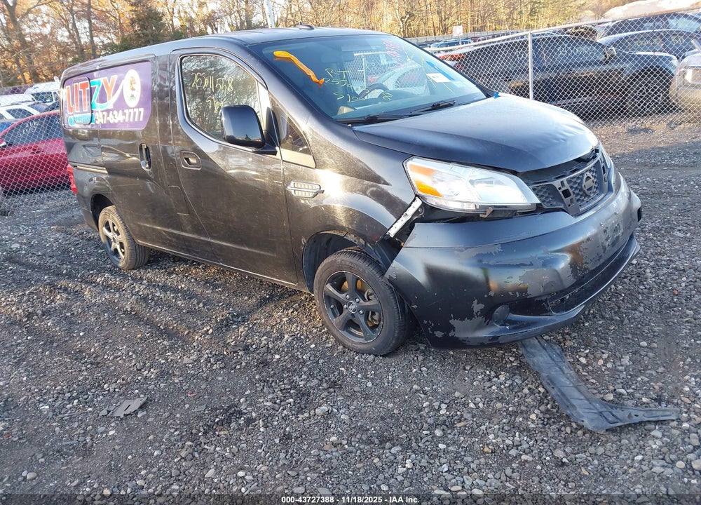 2013 NISSAN NV200 SV VIN: 3N6CM0KN0DK695229
