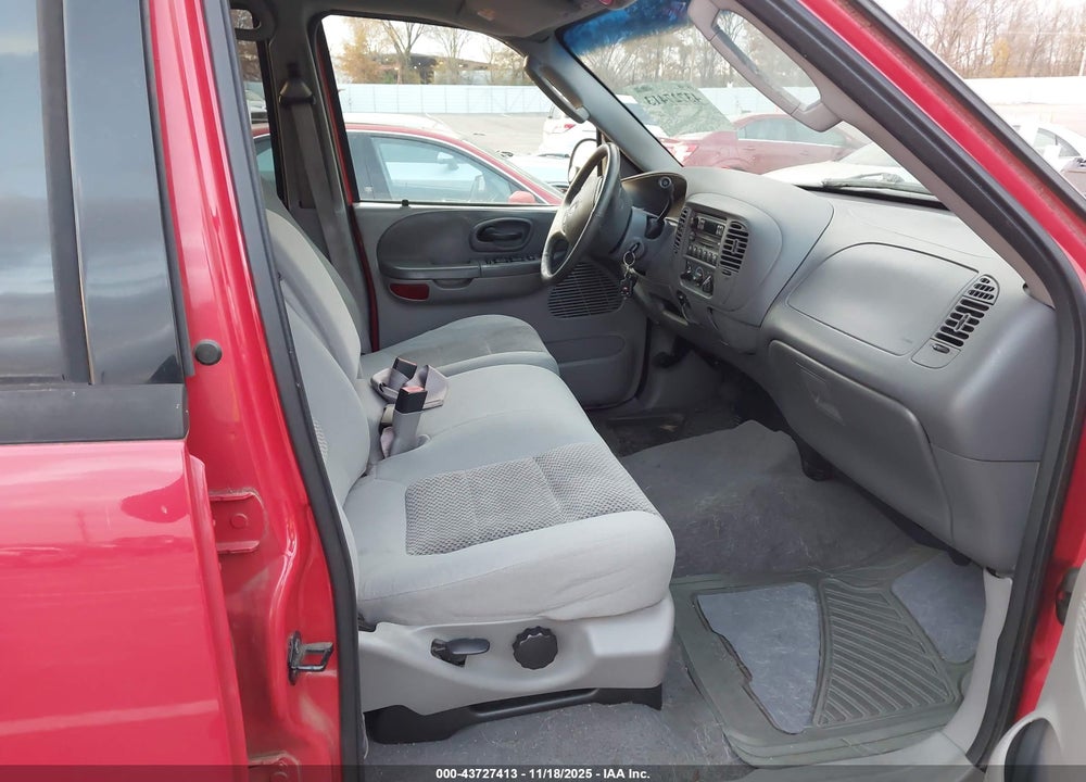 2003 FORD F-150 LARIAT/XLT VIN: 1FTRW07603KC49813