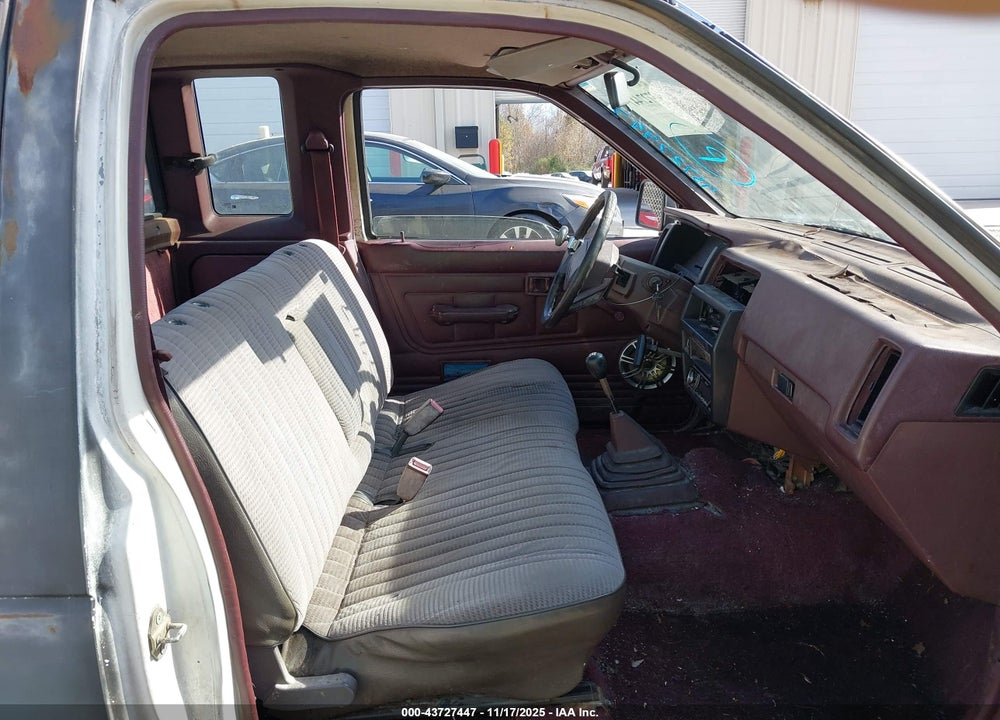 1992 NISSAN TRUCK KING CAB VIN: 1N6SD16S3NC346221
