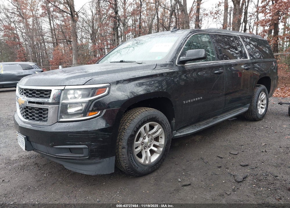 2017 CHEVROLET SUBURBAN VIN: 1GNSKHKC3HR326947