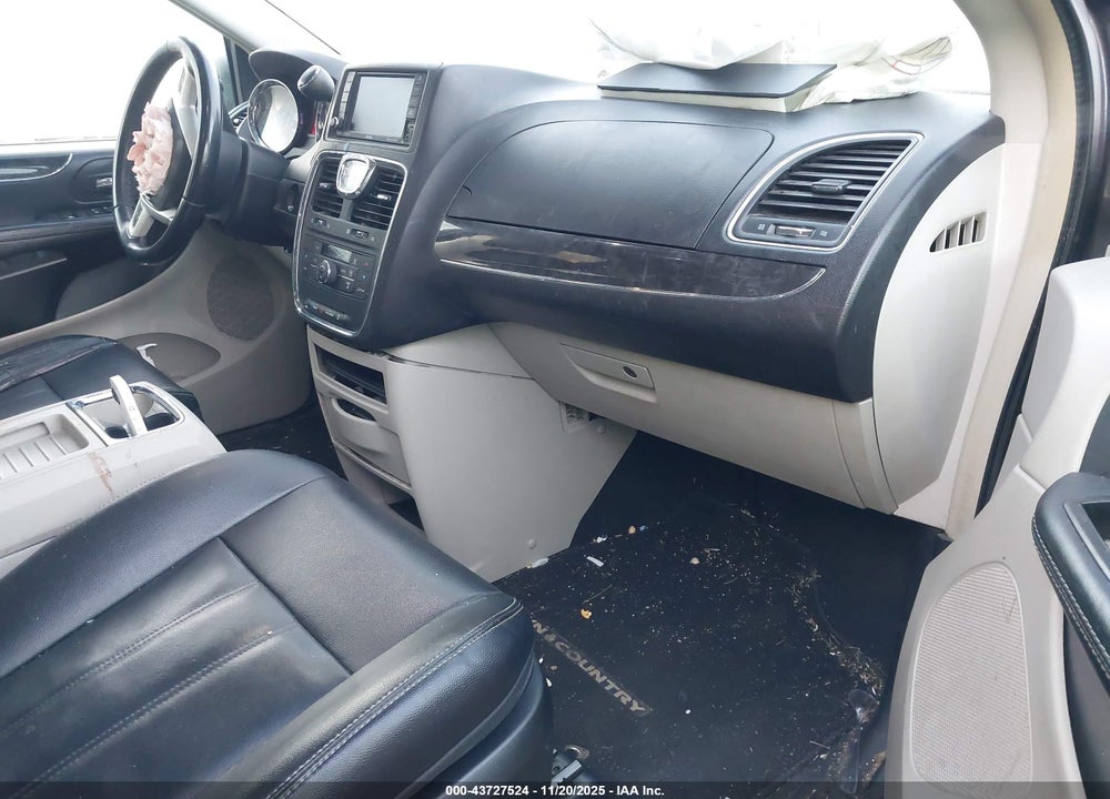 2015 CHRYSLER TOWN & COUNTRY TOURING VIN: 2C4RC1BG8FR587724